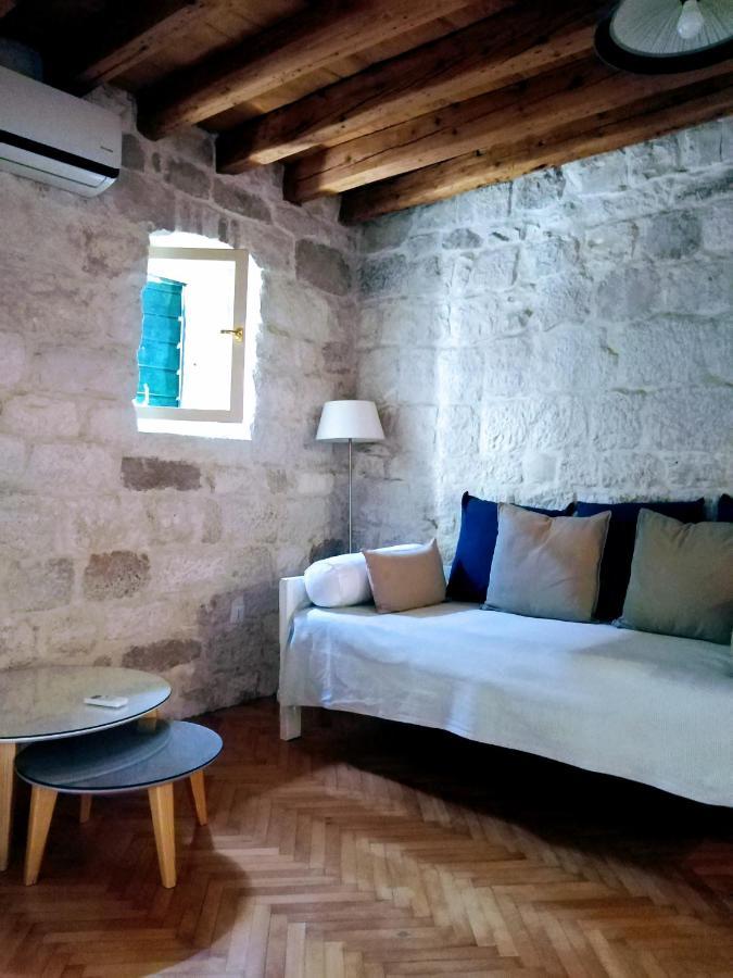 Rooms Livia Трогір Екстер'єр фото