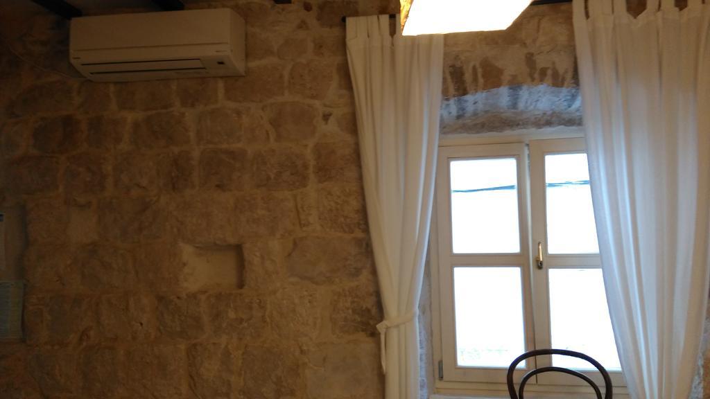 Rooms Livia Трогір Екстер'єр фото
