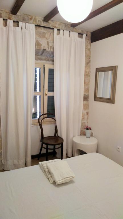 Rooms Livia Трогір Екстер'єр фото