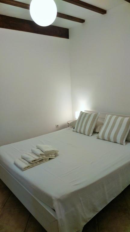 Rooms Livia Трогір Екстер'єр фото